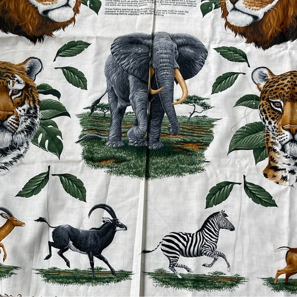 Wildlife Safari Animal Print Fabric vintage - Picture 5 of 5